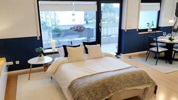 1 chambre, bureau, lit parapluie, Wi-Fi gratuit