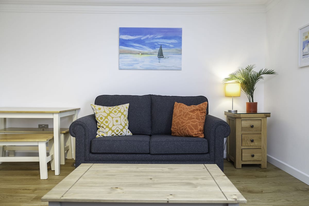Apartment, Private Bathroom (D) | Lounge