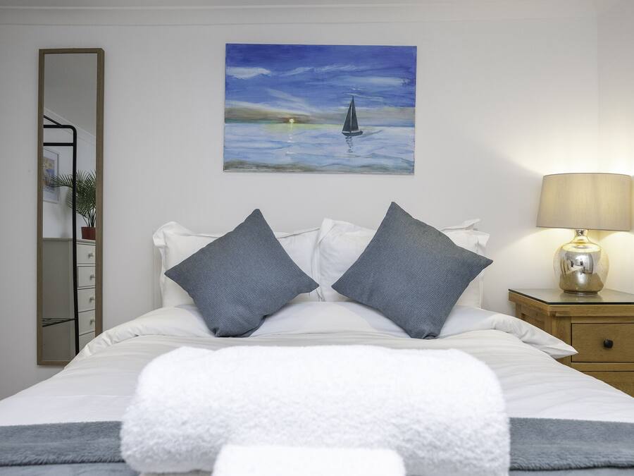 Apartment, Private Bathroom (A) | 1 bedroom, Egyptian cotton sheets, premium bedding