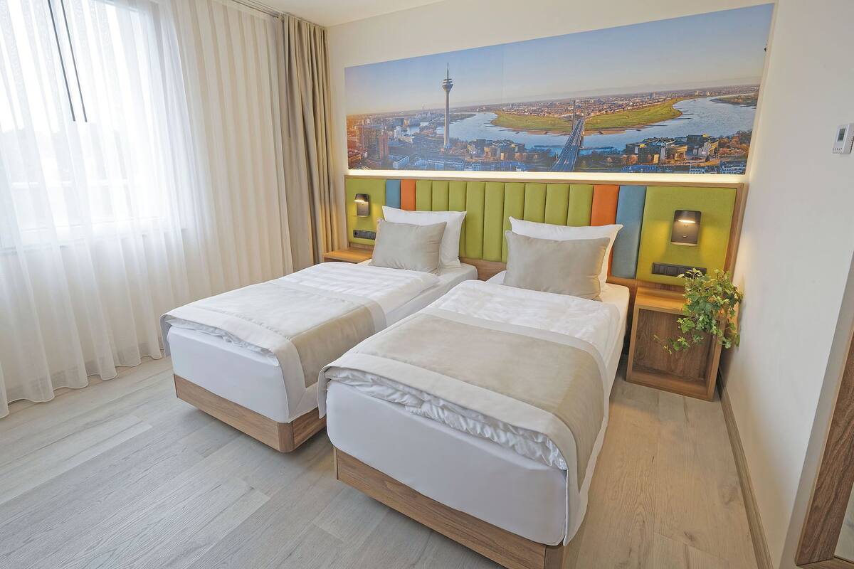 ห้องคอมฟอร์ทดับเบิลหรือทวิน | เครื่องนอนระดับพรีเมียม, ผ้านวมขนเป็ด, โต๊ะทำงาน