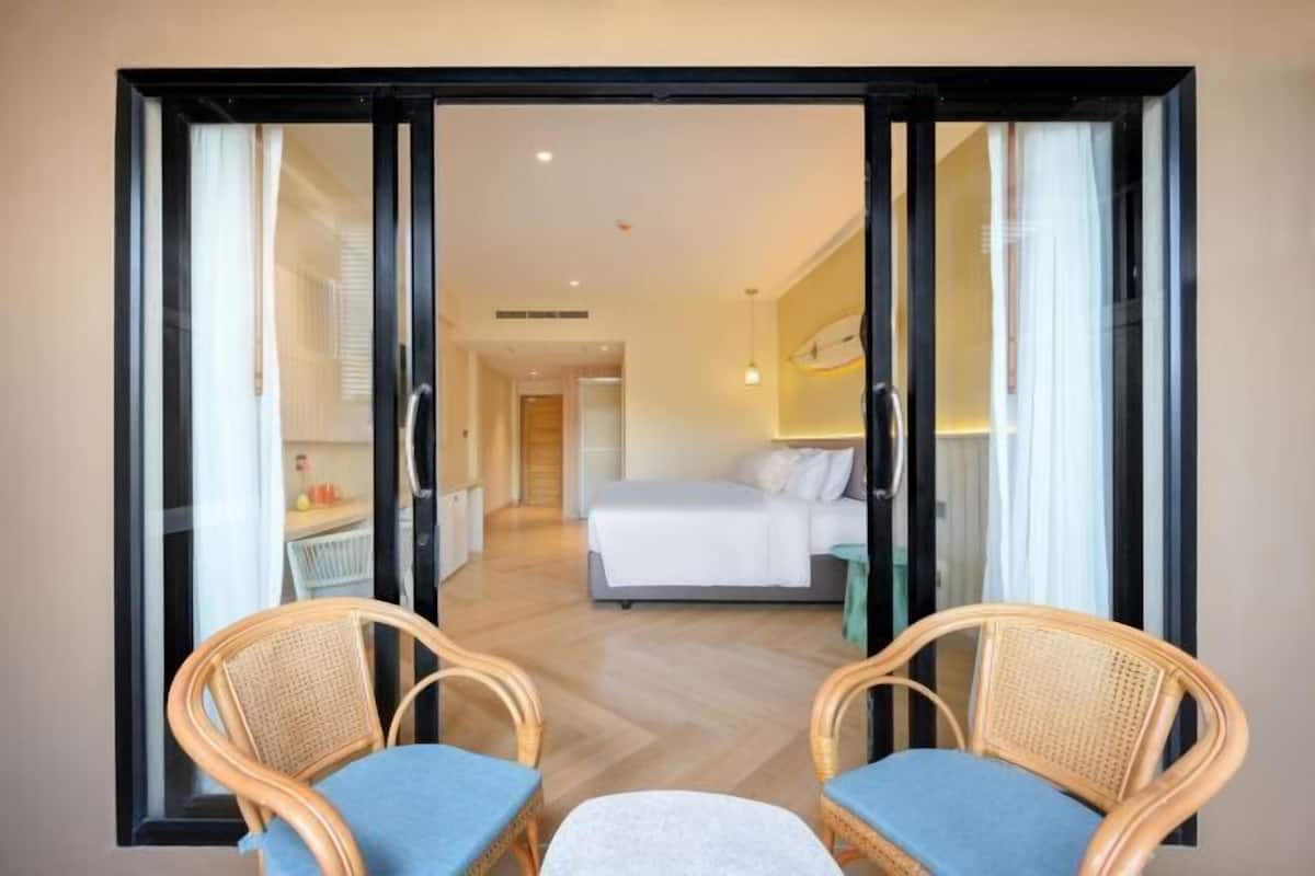 1 chambre, coffres-forts dans les chambres, bureau, lits bébé (gratuits)