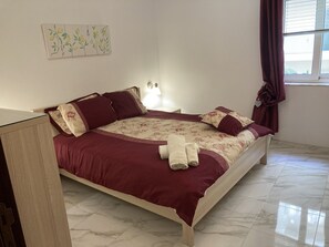 Appartement classique | 3 chambres, literie de qualité, couette en duvet, ameublement unique