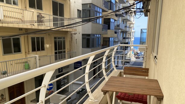 Exterior - Side SeaView 3Bedrooms Apartment Sliema  (Sliema)