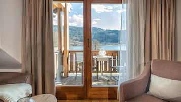 Superior Double Room with Lake View | View from room
