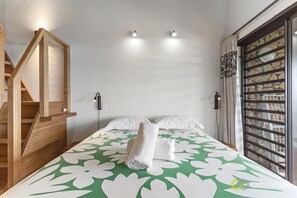 1 dormitorio, tabla de planchar con plancha, cuna de viaje y wifi