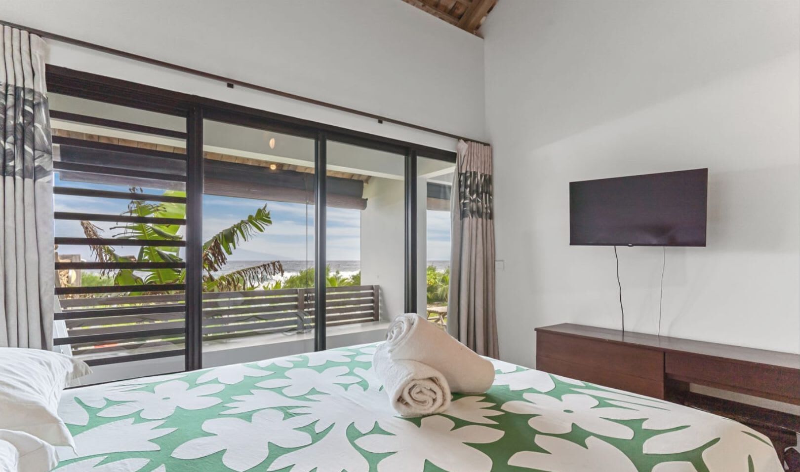 1 dormitorio, tabla de planchar con plancha, cuna de viaje y wifi