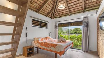 5 habitaciones, tabla de planchar con plancha, cuna de viaje y wifi