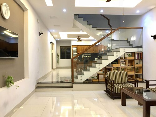 3-bedroom townhome in enchanting Đà Nẵng with WiFi, AC, fitness room