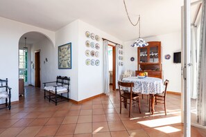 Dining - Villa Giorgisa Apartment 2 Pool Sea View (Ugento)