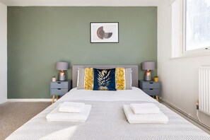 アパートメント | 2 室のベッドルーム、低刺激性寝具、客室ごとに異なる装飾、WiFi (無料)