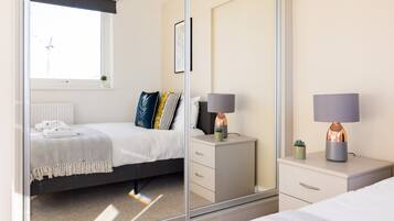 Apartment | 2 bedrooms, hypo-allergenic bedding, individually decorated, free WiFi