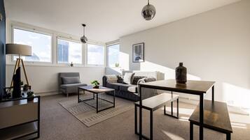 Apartment | Living area | 37-inch Smart TV with satellite channels, Netflix, streaming services