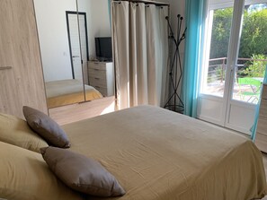 3 Schlafzimmer, Bügeleisen/Bügelbrett, WLAN, Bettwäsche