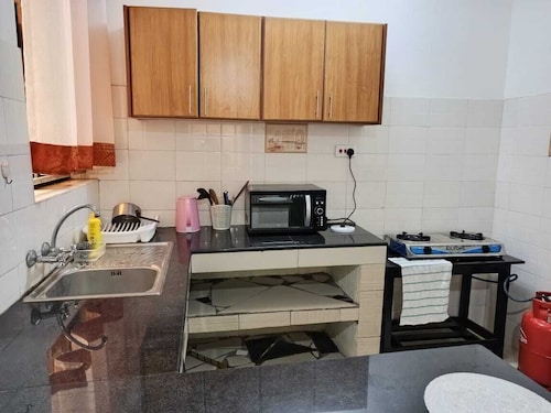 Lux Suites La Vida Startup Apartment