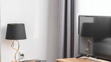 Classic Single Room | Desk, laptop workspace, iron/ironing board, free WiFi