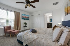 4 bedrooms, iron/ironing board, travel crib, free WiFi - Storey Lake Escape w/ Pool, Games & Water Park (Kissimmee)