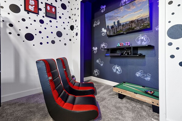 Game room - Storey Lake Escape w/ Pool, Games & Water Park (Kissimmee)