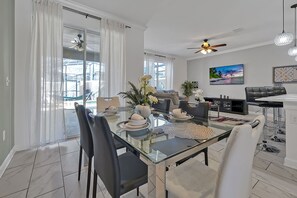 Dining - Storey Lake Escape w/ Pool, Games & Water Park (Kissimmee)