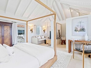 3 bedrooms, desk, iron/ironing board, WiFi - Bright Waters Summary (Unknown)