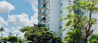 Inviting 5-bed Apartment in Luanda