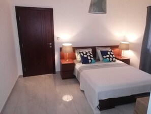Appartement | 1 chambre, fer et planche à repasser, accès au Wi-Fi (inclus)