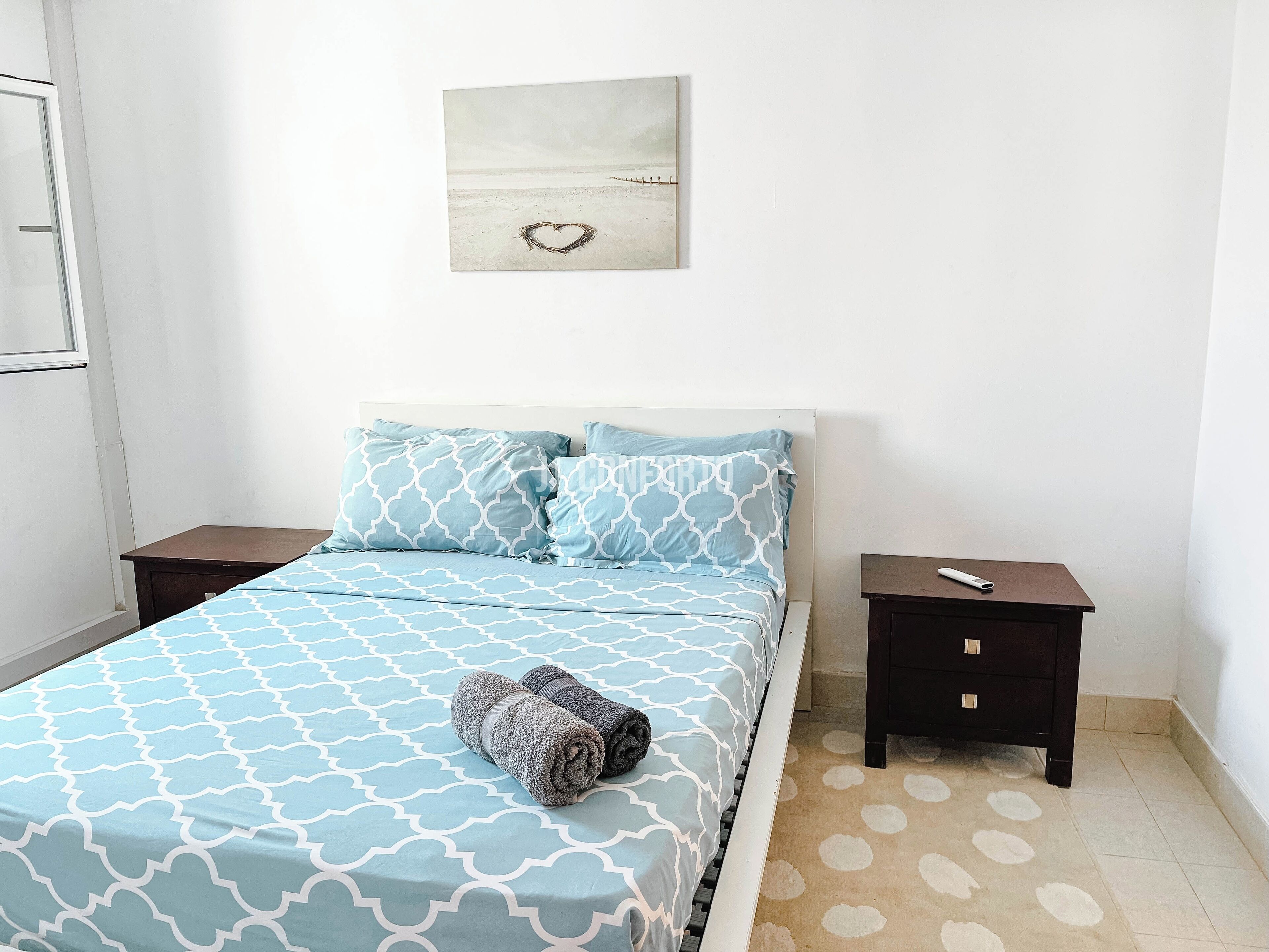 3 bedrooms, iron/ironing board, free WiFi, bed sheets