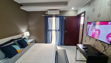 House | 1 bedroom, iron/ironing board, free WiFi, bed sheets