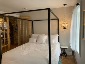 1 غرفة نوم ومكواة/لوح كي وواي فاي وملاءات أسرّة