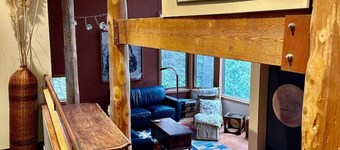 Raven`s Rock - Bowen Island