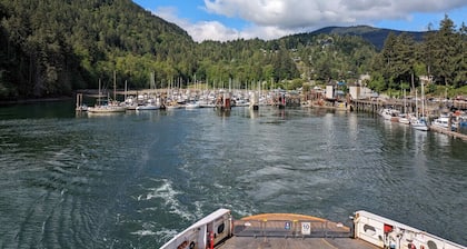 Raven's Rock - Bowen Island