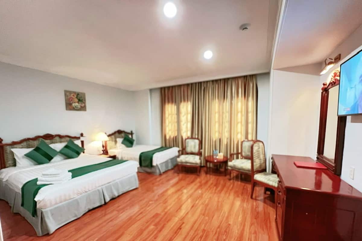 Studio Suite, quang cảnh sông | Minibar, két bảo mật tại phòng, bàn ủi/dụng cụ ủi quần áo