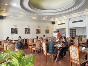Daily buffet breakfast for a fee - Riverside Hotel (Ho Chi Minh City)