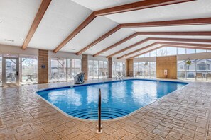 Una piscina techada