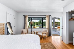 8 Schlafzimmer, Schreibtisch, Bügeleisen/Bügelbrett, WLAN