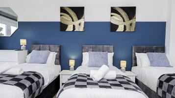 4 bedrooms, desk, iron/ironing board, free WiFi