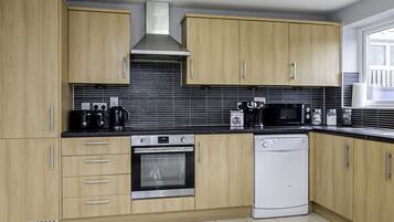 Fridge, microwave, oven, dishwasher