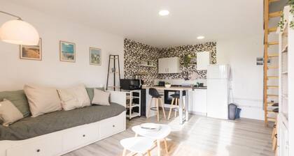 Studio Confortable au CĆur des Marais du Cotentin - Jardin, Terrasse, Proche GR23 et VĂ©lomaritime