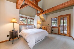 3 camere, una scrivania, ferro/asse da stiro, Wi-Fi gratuito