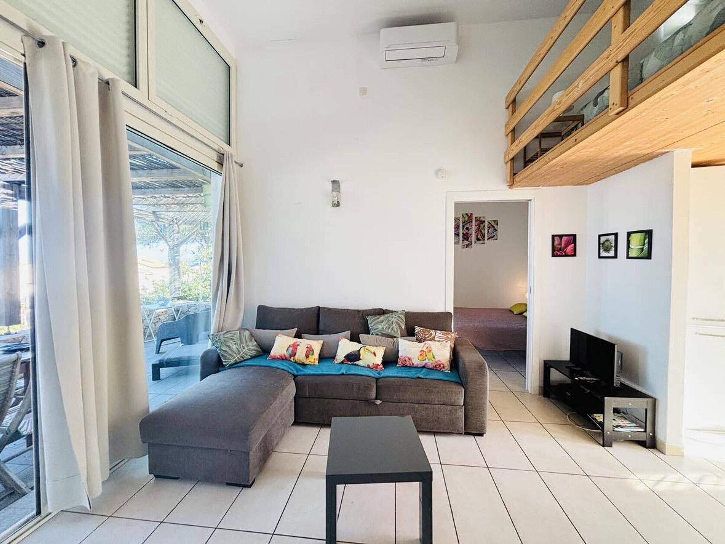 2-room Apartment With Air Conditioning And Parking In Lumio, Near The Beach - Lumio