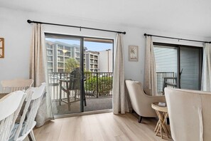 TV - Myrtle Beach Resort Unit B129 - Ocean Nearby (Myrtle Beach)