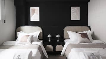 Superior Twin Room | Desk, free WiFi