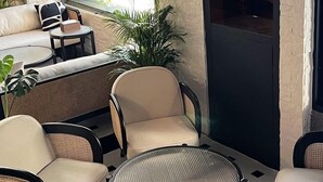 ロビー応接スペース