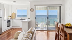 Interior - Boorolong 1 -  Ocean Views  - Holiday Yamba (Yamba)