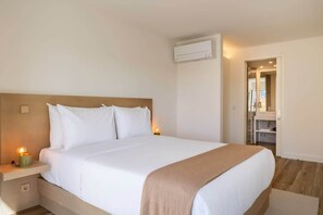2 habitaciones, tabla de planchar con plancha, cuna de viaje y wifi 