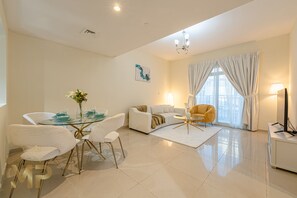 Deluxe Apartment | Dining room - Marco Polo - May Residence 2 (Dubai)