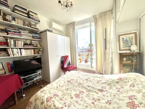 Strykjärn/strykbräda, gratis wi-fi och sängkläder