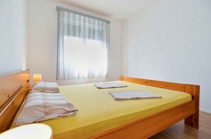 1 bedroom