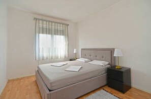 1 bedroom, WiFi - Holiday apartment with air conditioning (Štinjan)