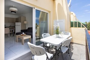 Outdoor dining - Mareverde Tenerife TOP (Costa Adeje)