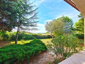 Property grounds - Holiday home with air conditioning and sea views in a quiet area (Medulin)
